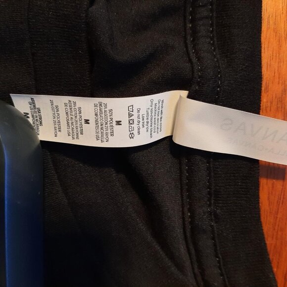 NEW ! Women T Shirt Thrivent "Live Generously" Graphic Heart Black Size M - Picture 8 of 8